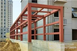 地下室入庫雨棚